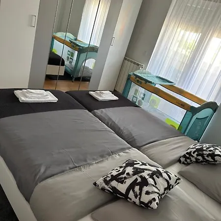 Sun&sea Mediterranean With Private Pool, Bbq&terrace Apartamento Poreč